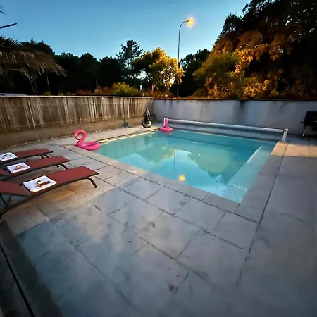 Oasis Votre Paradis Avec Piscine Et Jacuzzi *